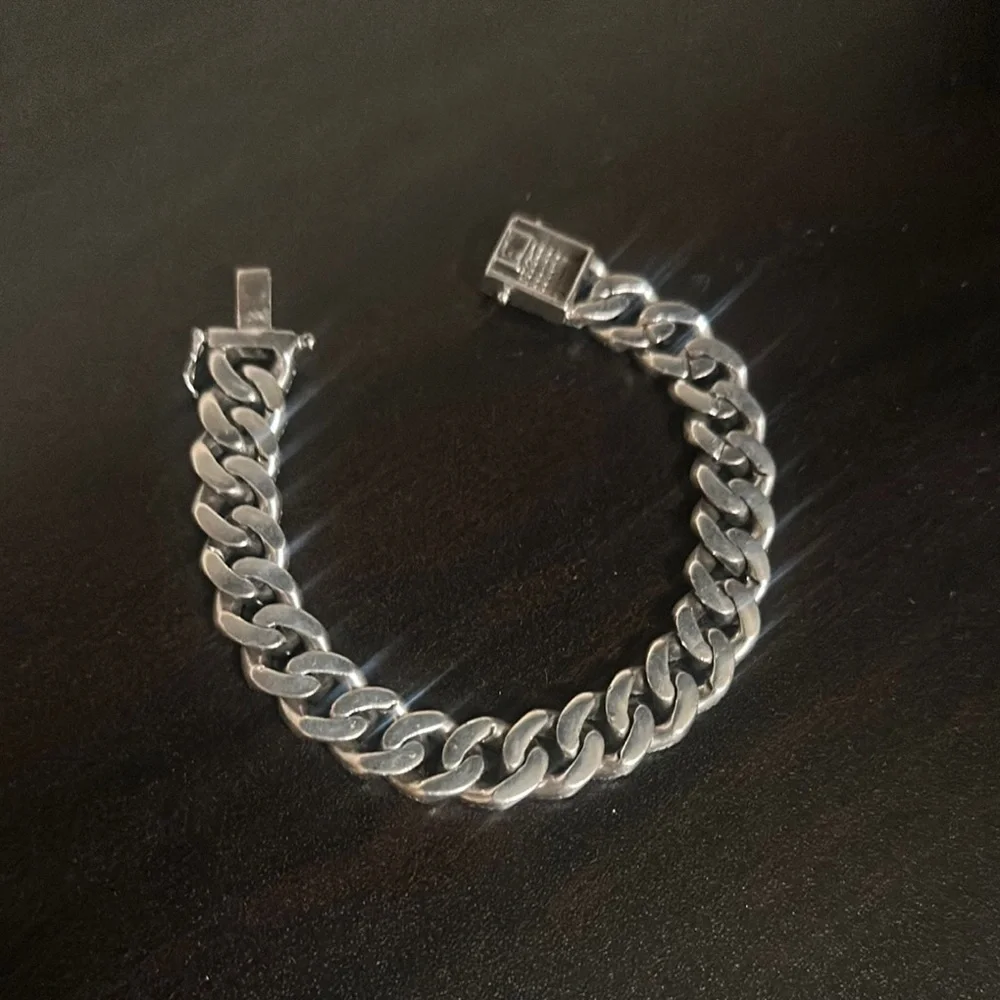 Chic Silver Chain Bracelet
